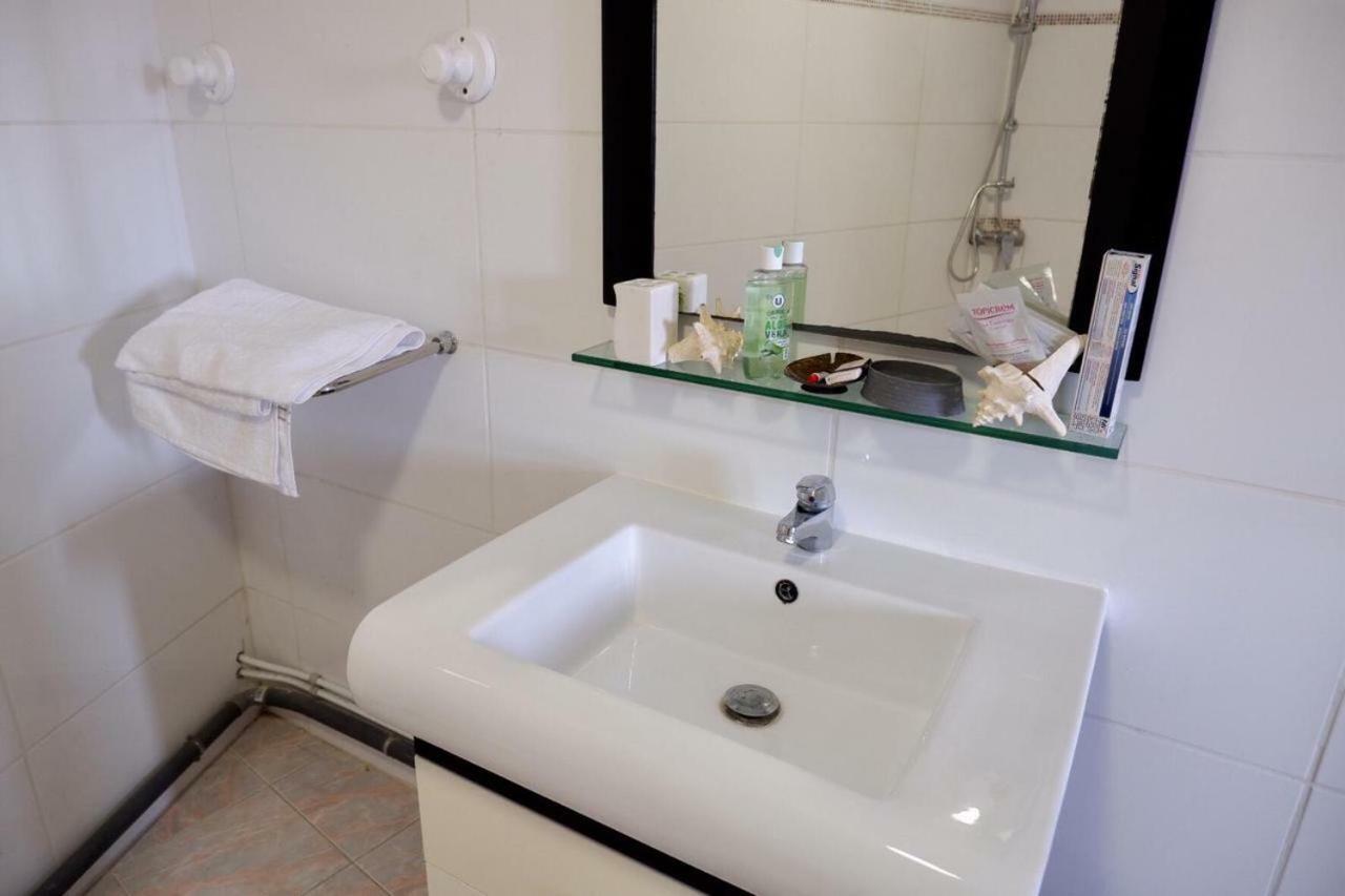 Garnier Gite La Distillerie, Grand Appartement Avec Terrasse מראה חיצוני תמונה